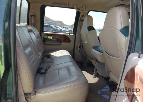 2003 Ford F-250 Lariat/Xl/Xlt from USA, damaged, VIN 1FTNW21P53EB53038